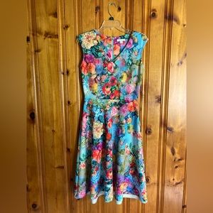 New York and Co; size small; floral